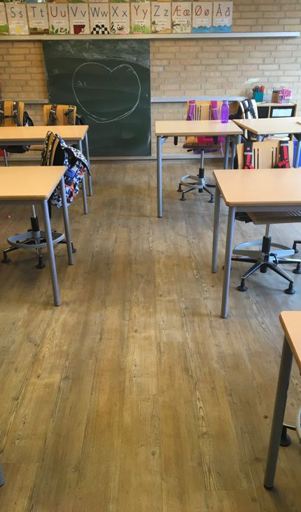 Sønderjysk skole dæmper støjniveauet med bæredygtigt korkgulv