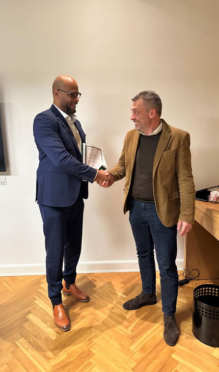 Svensk industrikonglomerat køber danske Timberman for trecifret millionbeløb